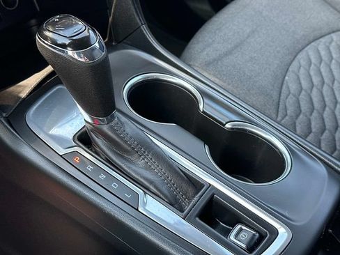 Used 2020 Chevrolet Equinox LT w/ LPO, Floor Liner Package FWD image 30