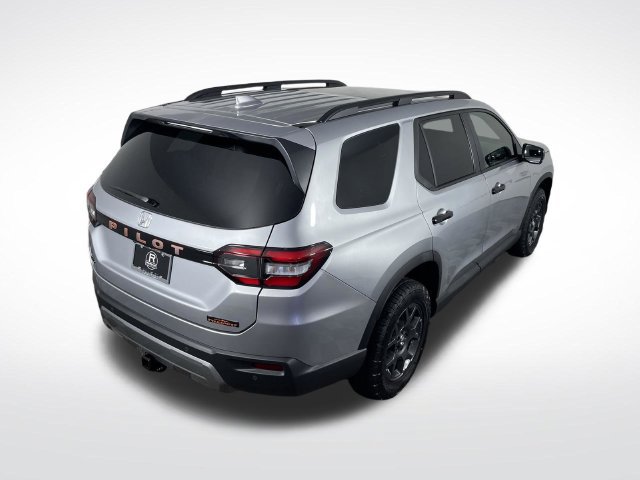 New 2026 Honda Pilot TrailSport image 21