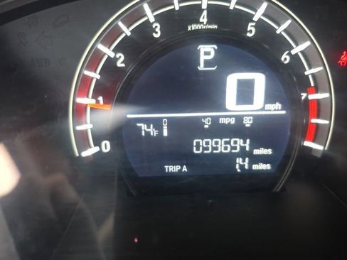 Used 2017 Honda CR-V LX image 4