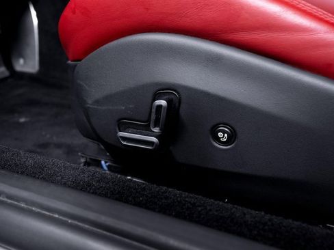 Certified 2020 Ferrari Portofino image 26