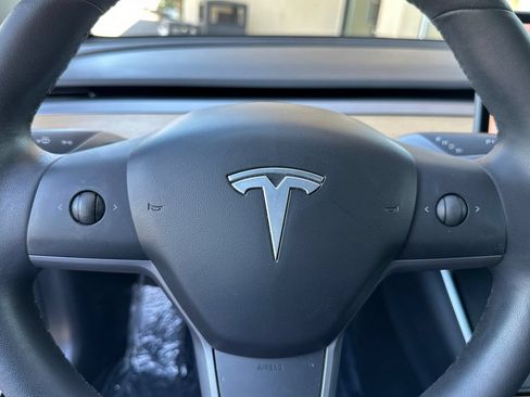 Used 2020 Tesla Model 3 Long Range AWD/4WD image 23