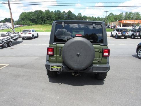 Used 2020 Jeep Wrangler Sport AWD/4WD image 5