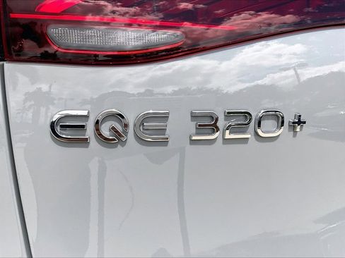 New 2026 Mercedes-Benz EQE 320+ SUV image 27