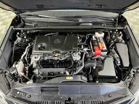 Used 2021 Toyota Camry LE FWD image 29