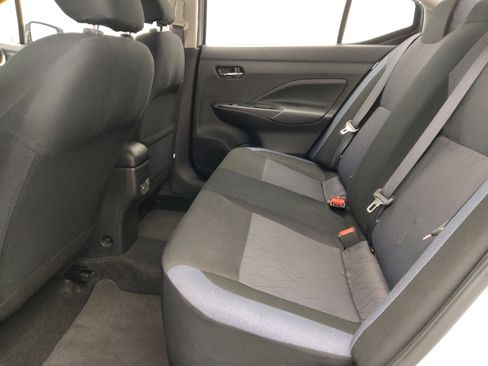 Used 2025 Nissan Versa SV image 18