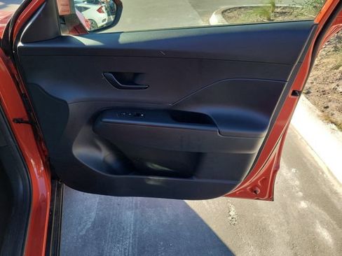 Used 2024 Hyundai Kona SEL w/ Convenience Package image 38