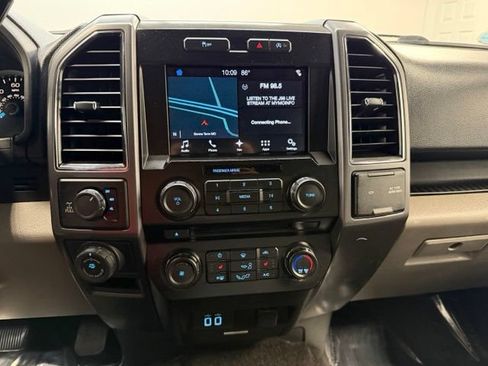 Used 2018 Ford F150 XLT w/ Equipment Group 302A Luxury AWD/4WD image 19