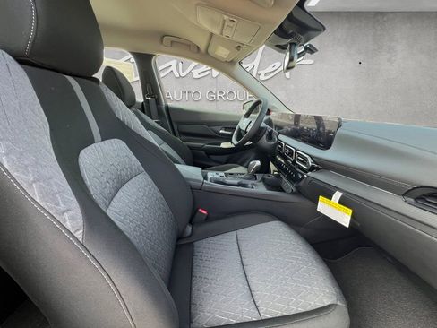 New 2026 Nissan Sentra SV image 24