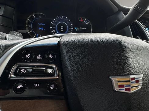 Used 2019 Cadillac Escalade ESV Premium Luxury RWD image 23
