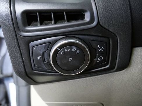 Used 2012 Ford Focus SEL FWD image 24