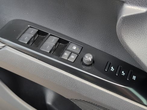 Used 2025 Toyota Camry XLE w/ Premium Package FWD image 17