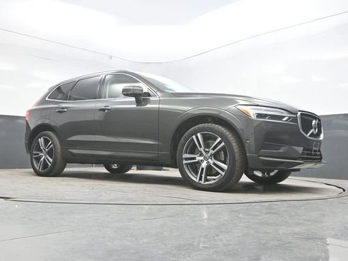 Used 2019 Volvo XC60 T6 Momentum w/ Multimedia Package AWD/4WD image 33