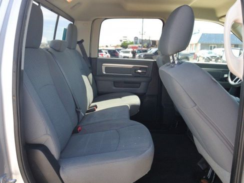 Used 2016 RAM 1500 Classic SLT w/ SLT Plus D←cor Group AWD/4WD image 29