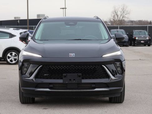 Used 2024 Buick Envision Sport Touring image 2