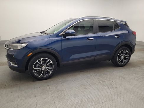 Used 2021 Buick Encore GX Select w/ Advanced Technology Package FWD image 2
