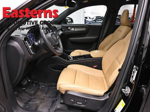 Used 2022 Volvo XC40 T5 Inscription AWD/4WD image 14