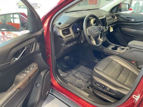 Used 2021 GMC Acadia Denali w/ Denali Ultimate Package image 9