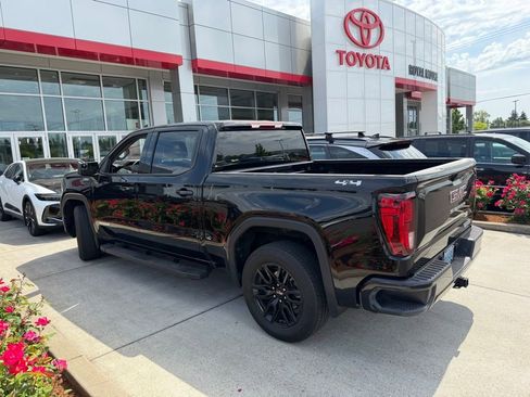 Used 2025 GMC Sierra 1500 Elevation AWD/4WD image 2