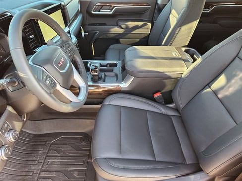 New 2026 GMC Sierra 1500 Elevation w/ Elevation Premium Package image 9