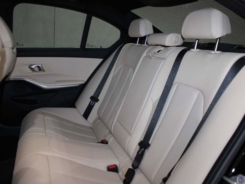 Used 2026 BMW 330i Sedan w/ Convenience Package image 17