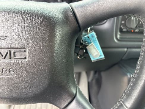 Used 2002 GMC Sierra 1500 SLE image 21