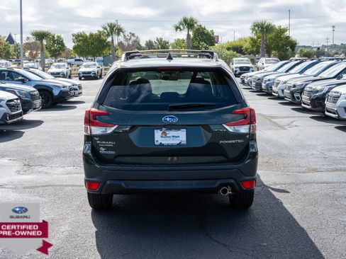 Used 2022 Subaru Forester Limited w/ Popular Package #3 image 4