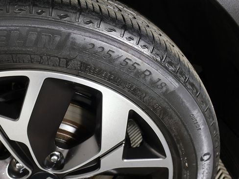 Used 2021 Kia Sportage EX w/ EX Technology Package image 26