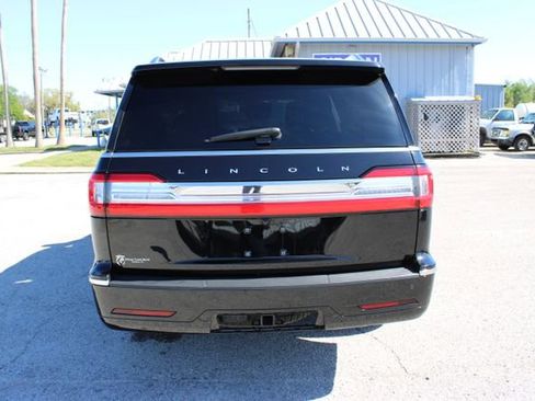 Used 2021 Lincoln Navigator L Reserve w/ Luxury Package image 9