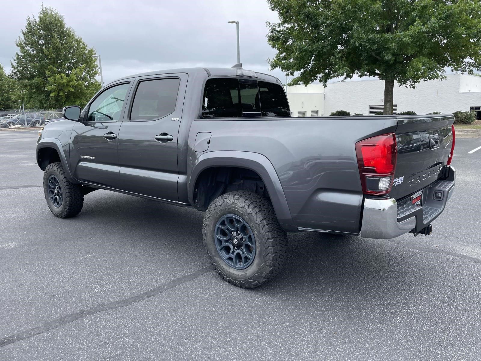 Used 2019 Toyota Tacoma SR5 RWD image 4