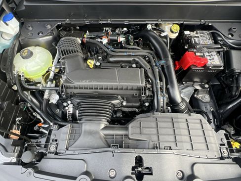 New 2025 Ford Maverick XL w/ Equipment Group 102A image 27