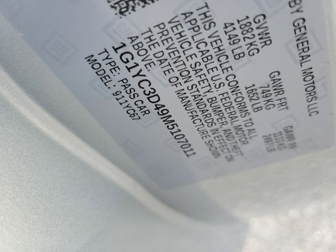 Certified 2021 Chevrolet Corvette Stingray Premium Conv w/ Z51 Performance Package image 30