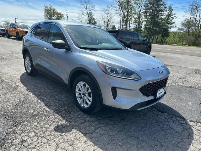 Used 2022 Ford Escape SE w/ Cold Weather Package AWD/4WD image 11