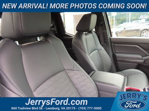 Used 2024 Toyota Tacoma TRD Off-Road w/ TRD Off Road Premium Package AWD/4WD image 36