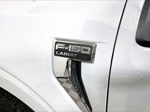 Used 2023 Ford F150 Lariat w/ Max Trailer Tow Package image 14