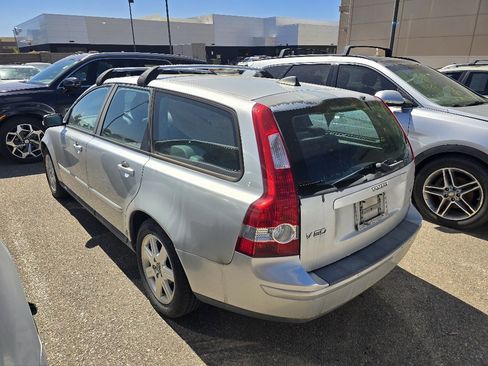 Used 2006 Volvo V50 2.4i FWD image 3