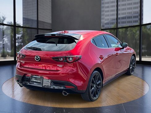 Used 2026 MAZDA MAZDA3 Hatchback w/Premium Plus Pkg image 3