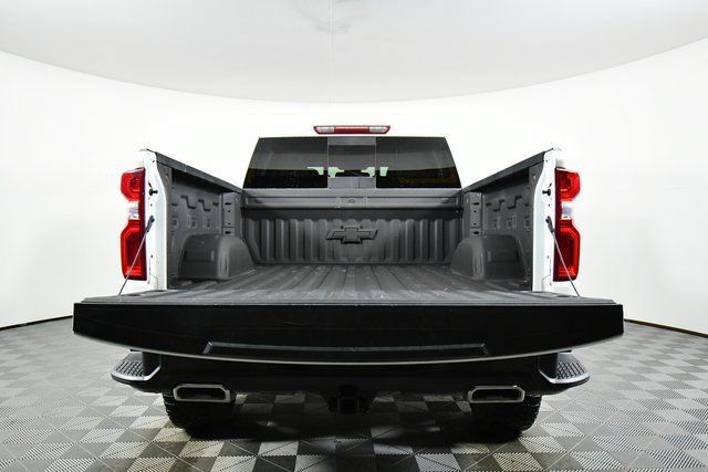 Used 2025 Chevrolet Silverado 1500 LT Trail Boss w/ Convenience Package II AWD/4WD image 26