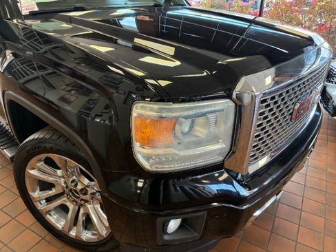 Used 2015 GMC Sierra 1500 Denali image 2