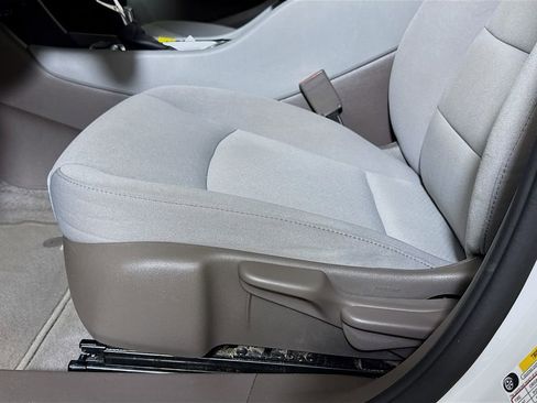 Certified 2022 Chevrolet Malibu LS FWD image 17