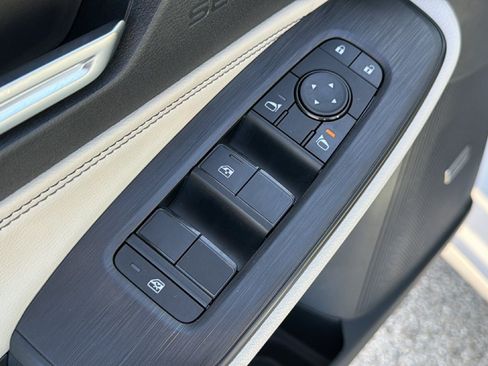 Used 2026 Nissan Sentra SL w/ Floor Mat Package FWD image 9