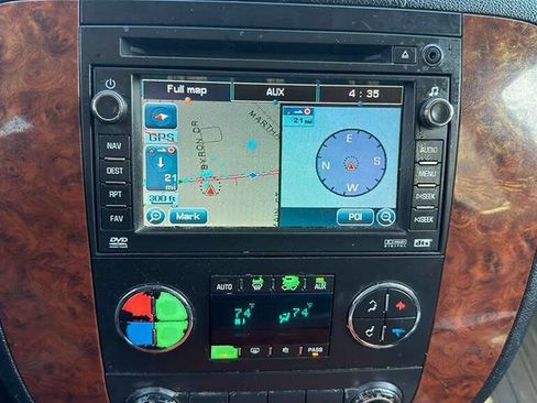 Used 2007 Chevrolet Tahoe LTZ w/ LTZ Preferred Equipment Group AWD/4WD image 17
