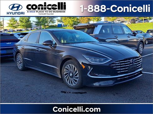 Used 2023 Hyundai Sonata Limited FWD image 1