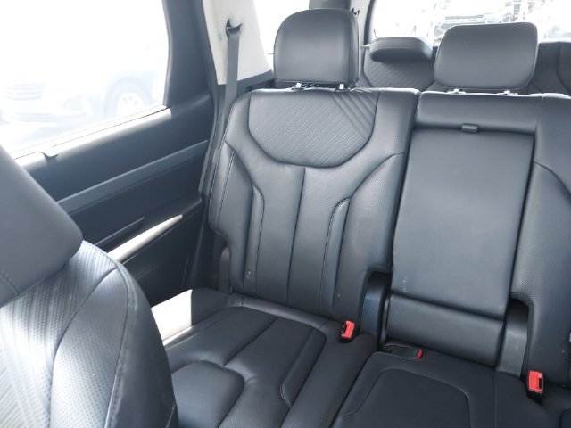Used 2023 Hyundai Palisade SEL AWD/4WD image 12