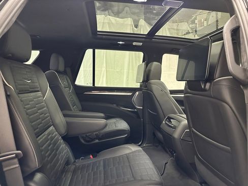 Used 2025 Cadillac Escalade V image 63