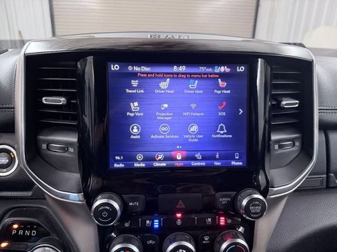 Used 2019 RAM 1500 Laramie AWD/4WD image 18