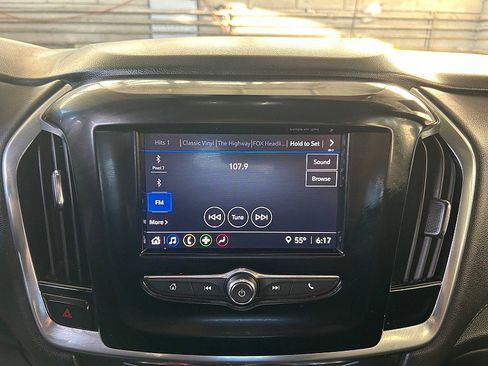 Used 2024 GMC Terrain SLE image 45