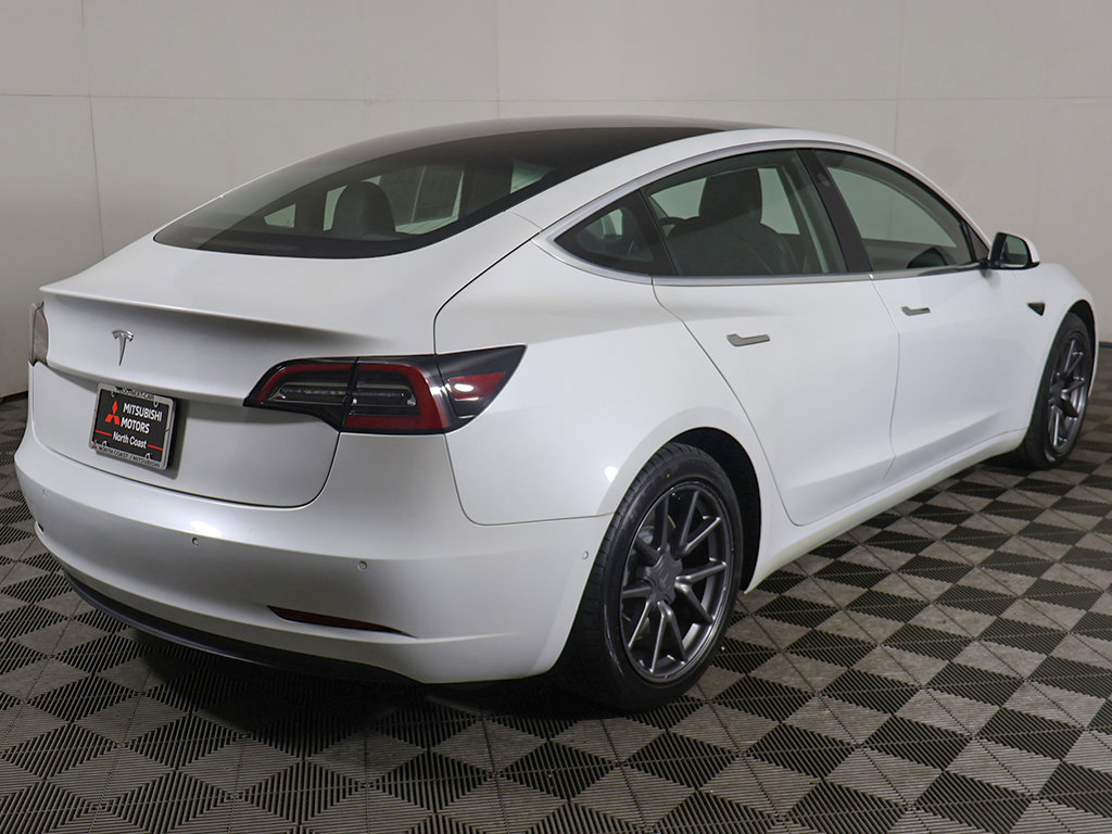Used 2020 Tesla Model 3 Standard Range Plus RWD image 10