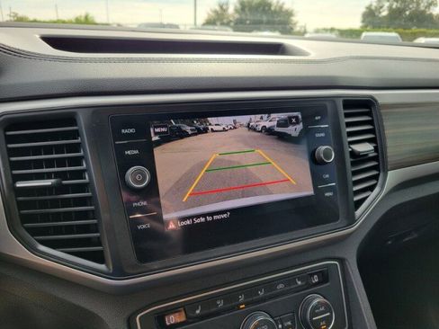 Used 2021 Volkswagen Atlas SE image 24