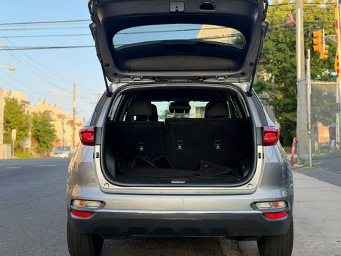 Used 2020 Kia Sportage LX AWD/4WD image 8
