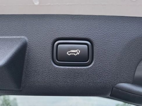 Used 2025 Kia Sportage X-Line AWD/4WD image 11